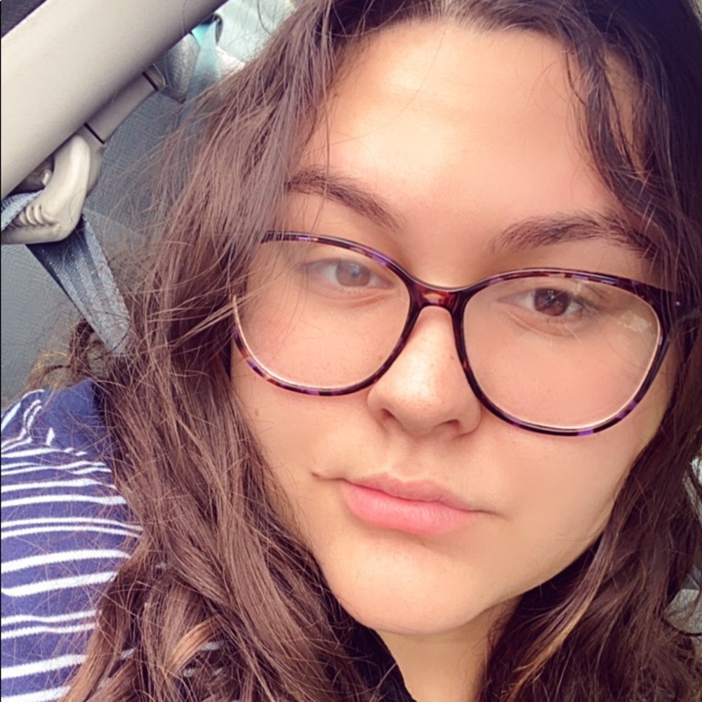 Meet your Posher, Vicky